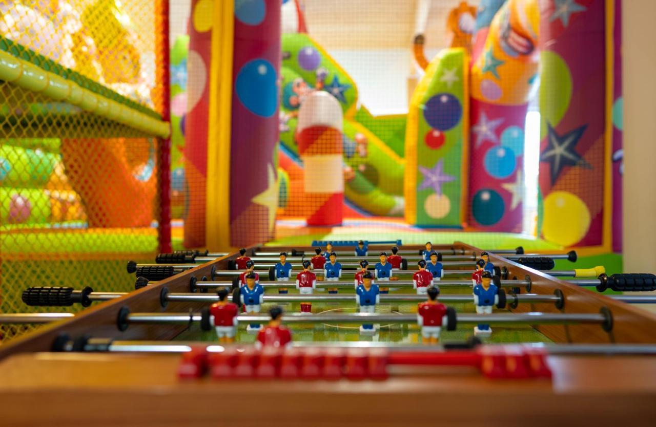 Hotel Mragowo Resort&Spa エクステリア 写真