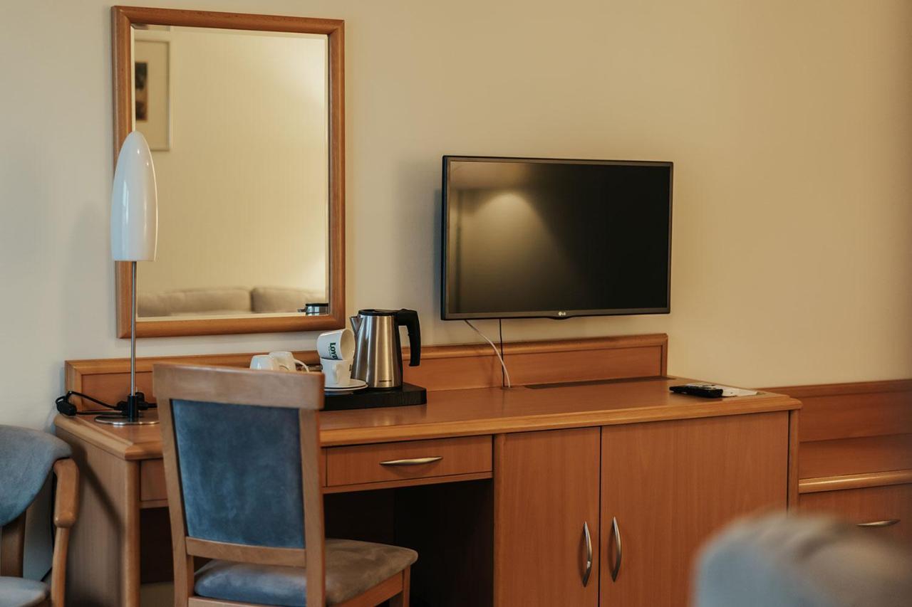 Hotel Mragowo Resort&Spa エクステリア 写真