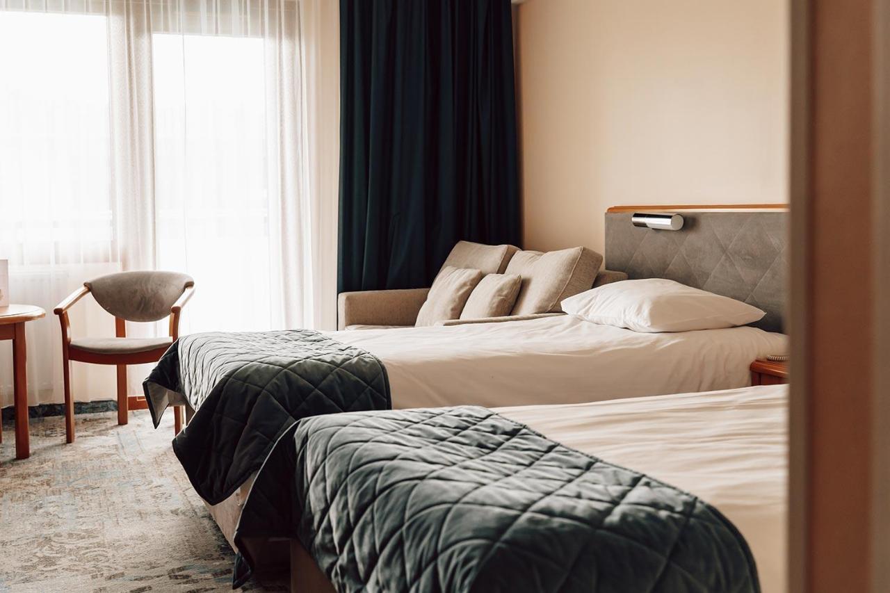 Hotel Mragowo Resort&Spa エクステリア 写真