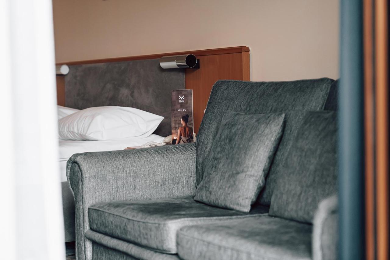 Hotel Mragowo Resort&Spa エクステリア 写真